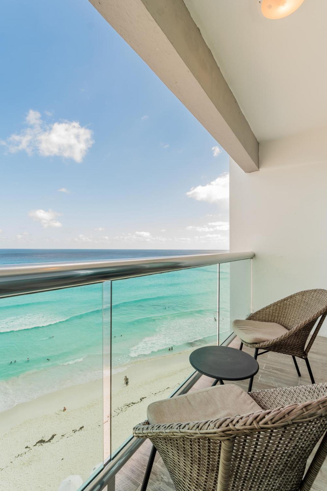 The Ocean Vibes Suites By Casa Paraiso แคนคูน ภายนอก รูปภาพ